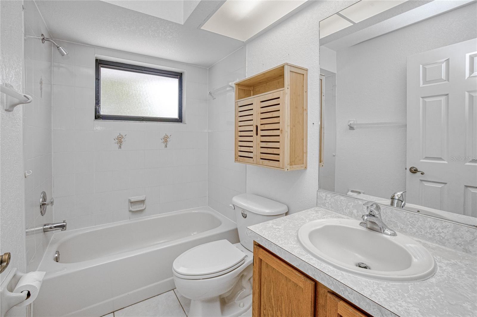 Image 25 of 45 For 1396 Hayworth Road