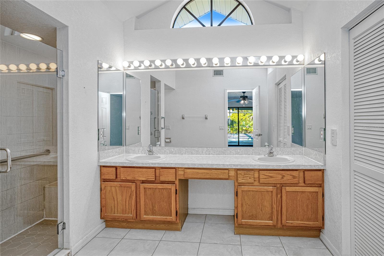 Image 30 of 45 For 1396 Hayworth Road