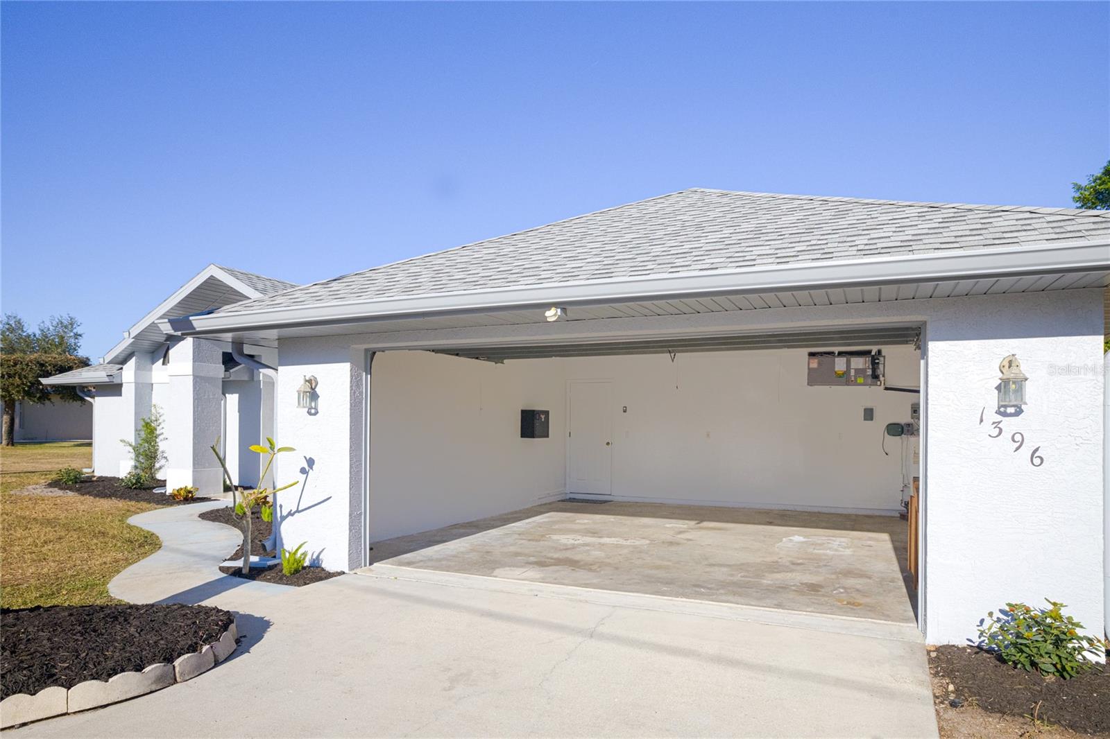 Image 38 of 45 For 1396 Hayworth Road