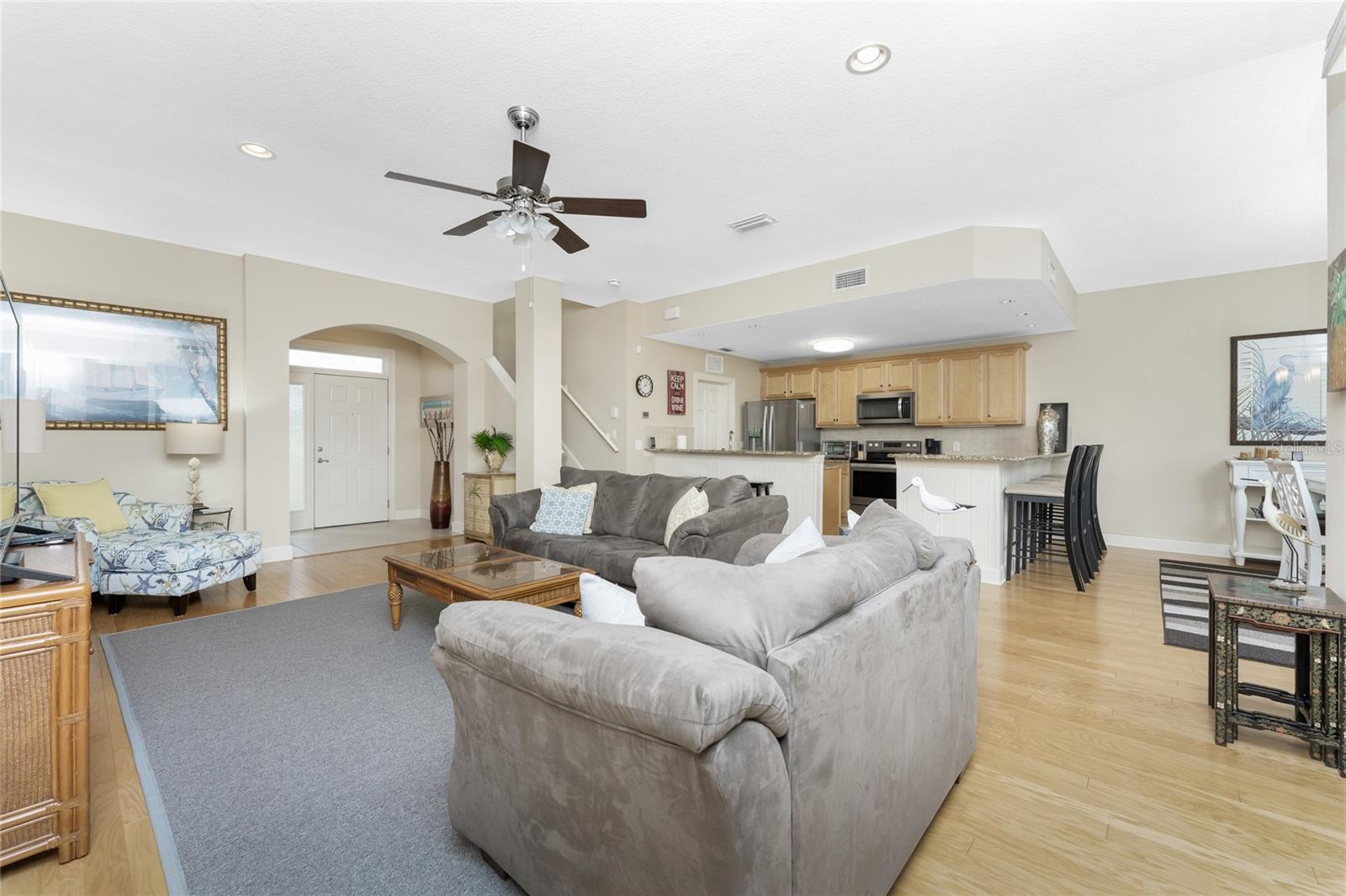 Image 12 of 79 For 10641 Lemon Creek Loop 102