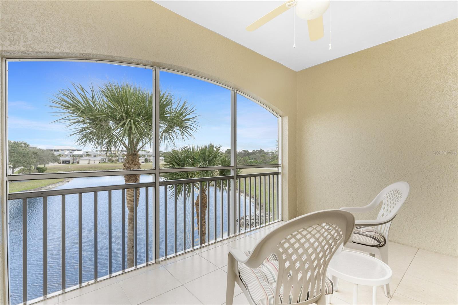 Image 32 of 79 For 10641 Lemon Creek Loop 102