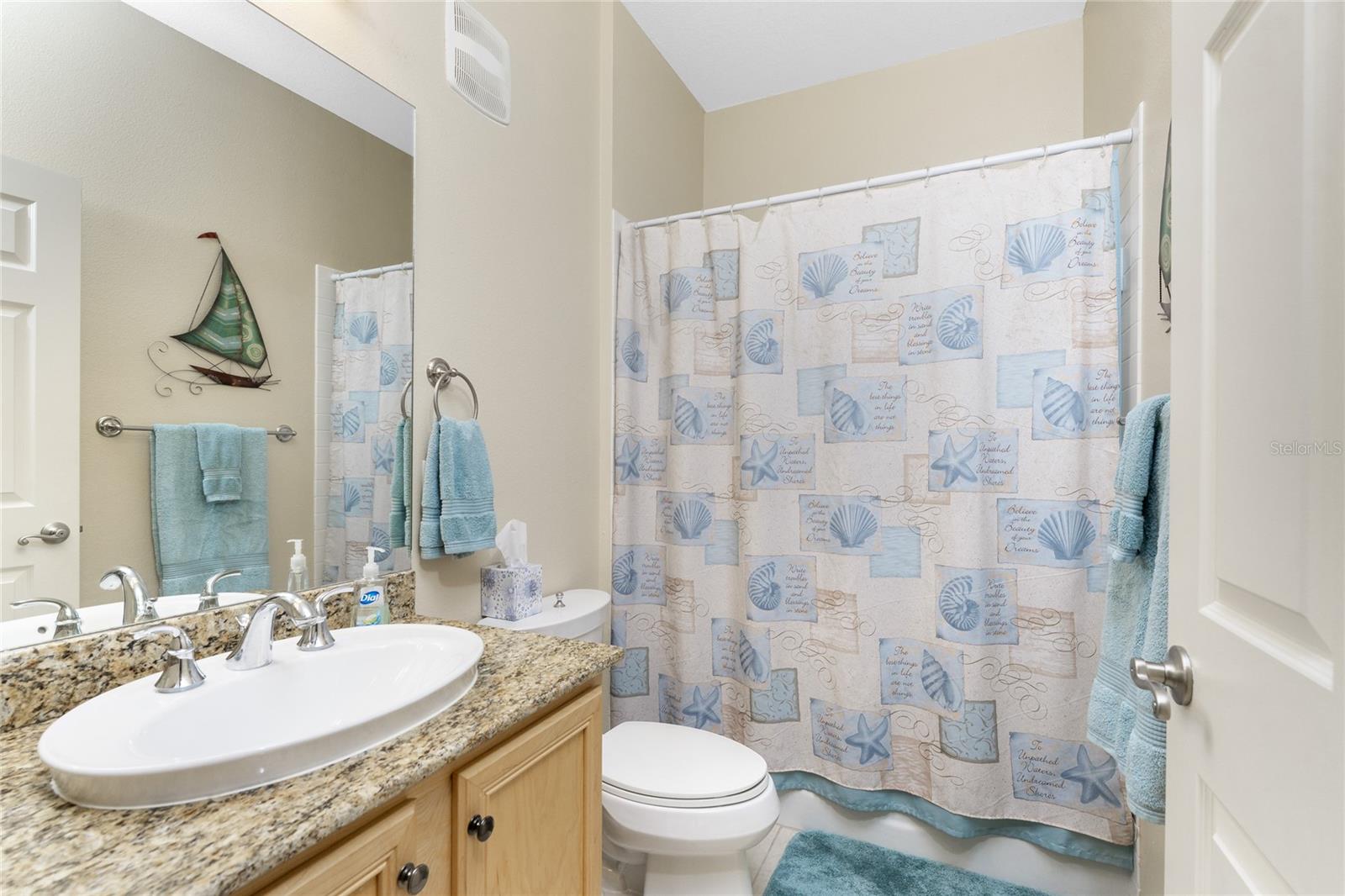 Image 36 of 79 For 10641 Lemon Creek Loop 102