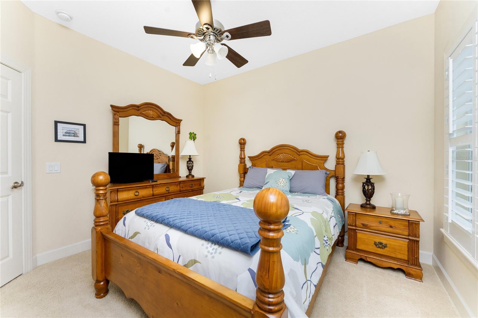 Image 39 of 79 For 10641 Lemon Creek Loop 102