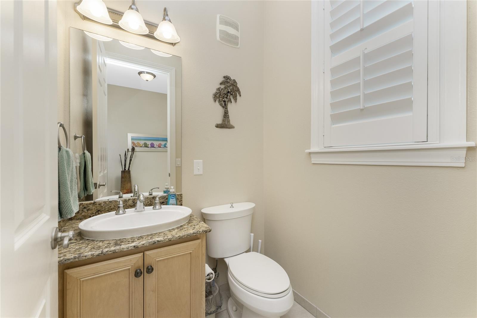 Image 4 of 79 For 10641 Lemon Creek Loop 102