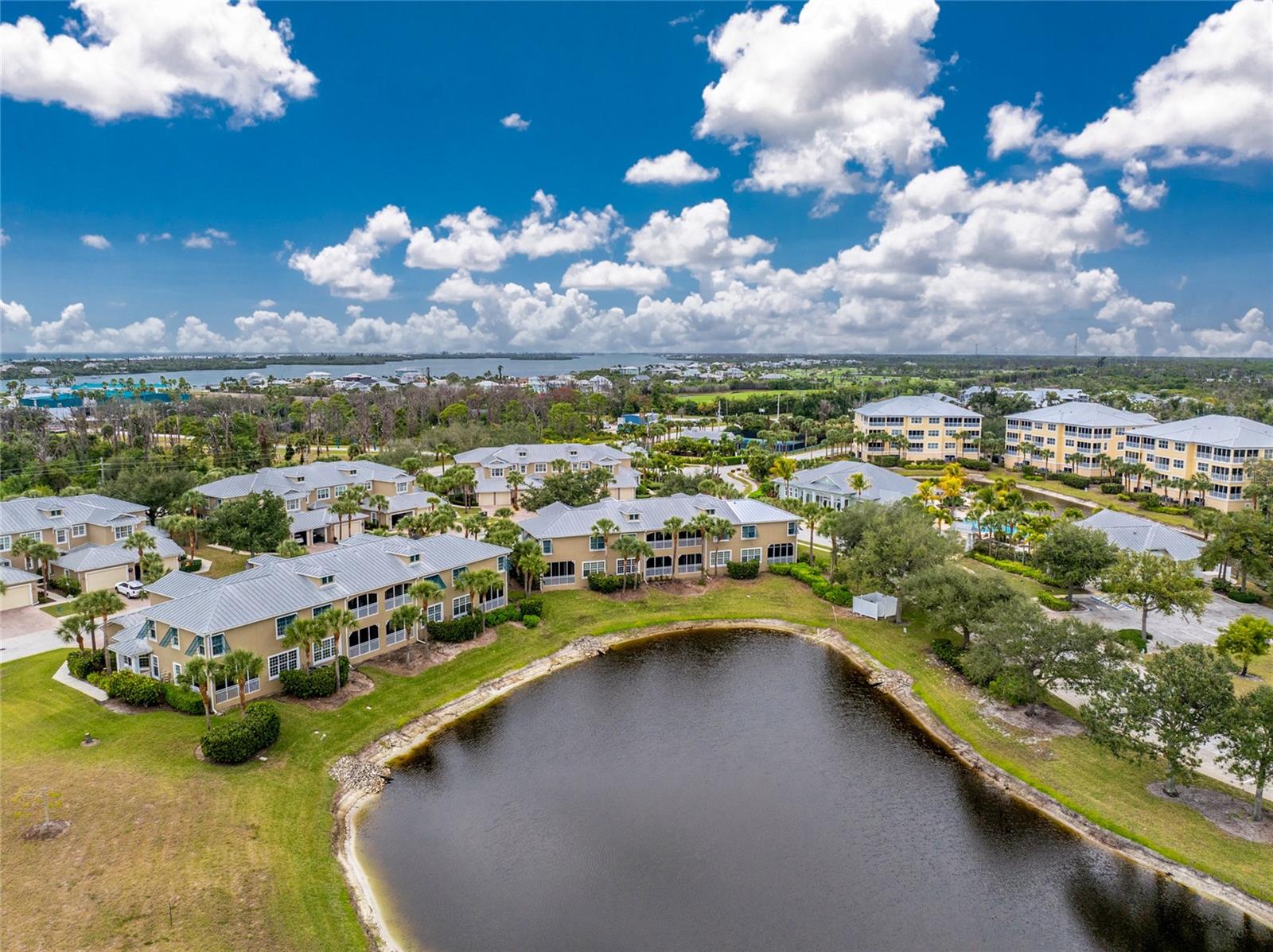 Image 51 of 79 For 10641 Lemon Creek Loop 102