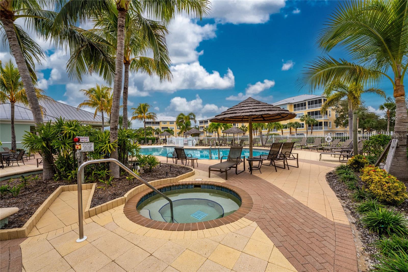 Image 75 of 79 For 10641 Lemon Creek Loop 102