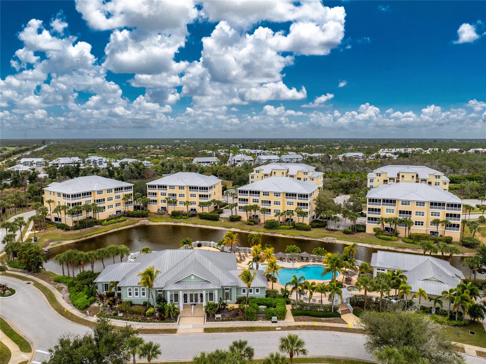 Image 76 of 79 For 10641 Lemon Creek Loop 102