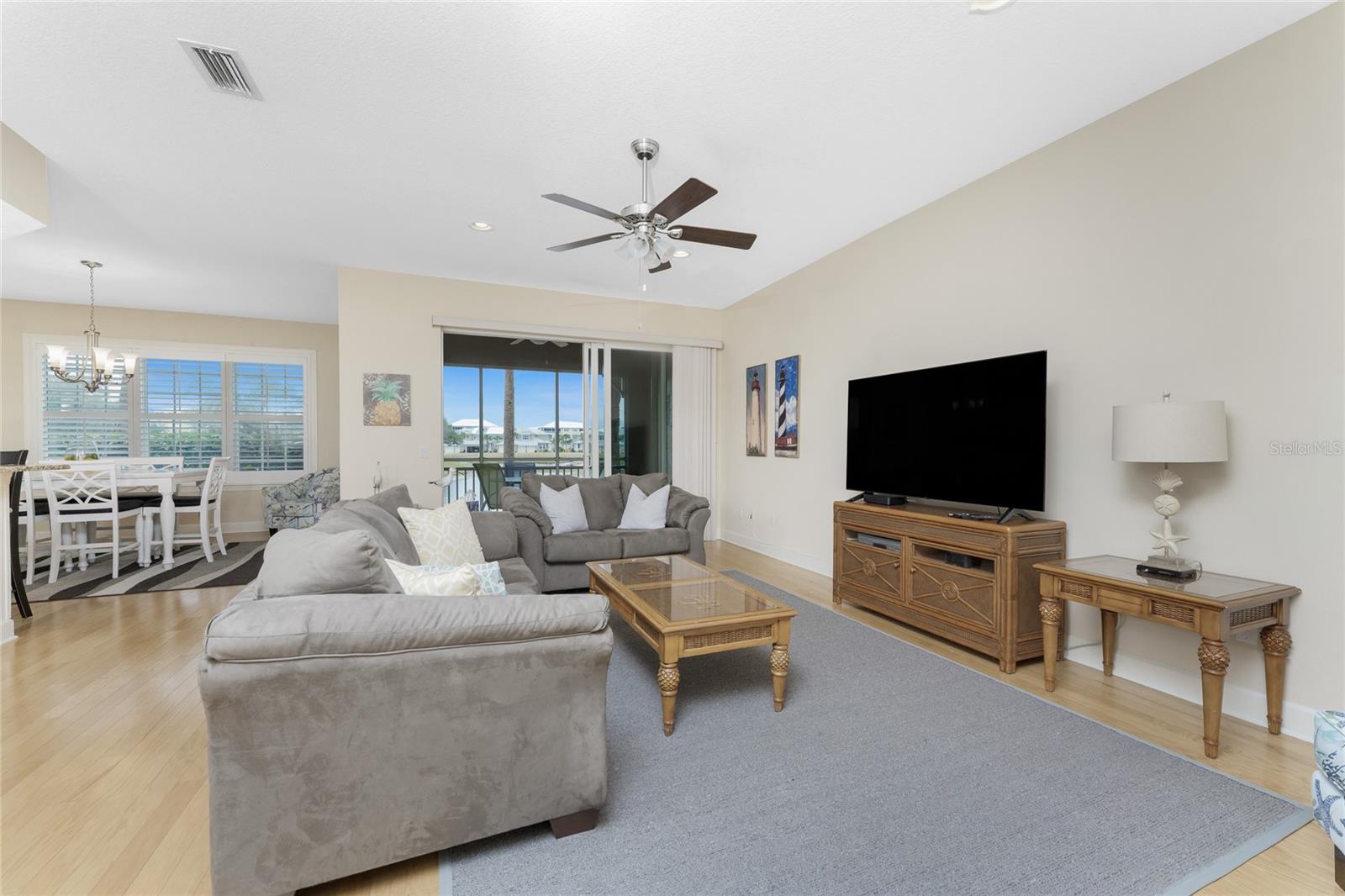 Image 8 of 79 For 10641 Lemon Creek Loop 102