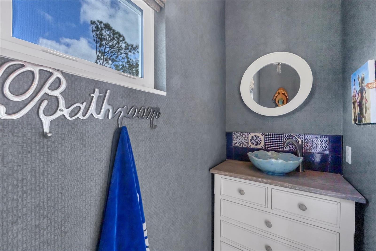 Image 29 of 50 For 17 Par View Place