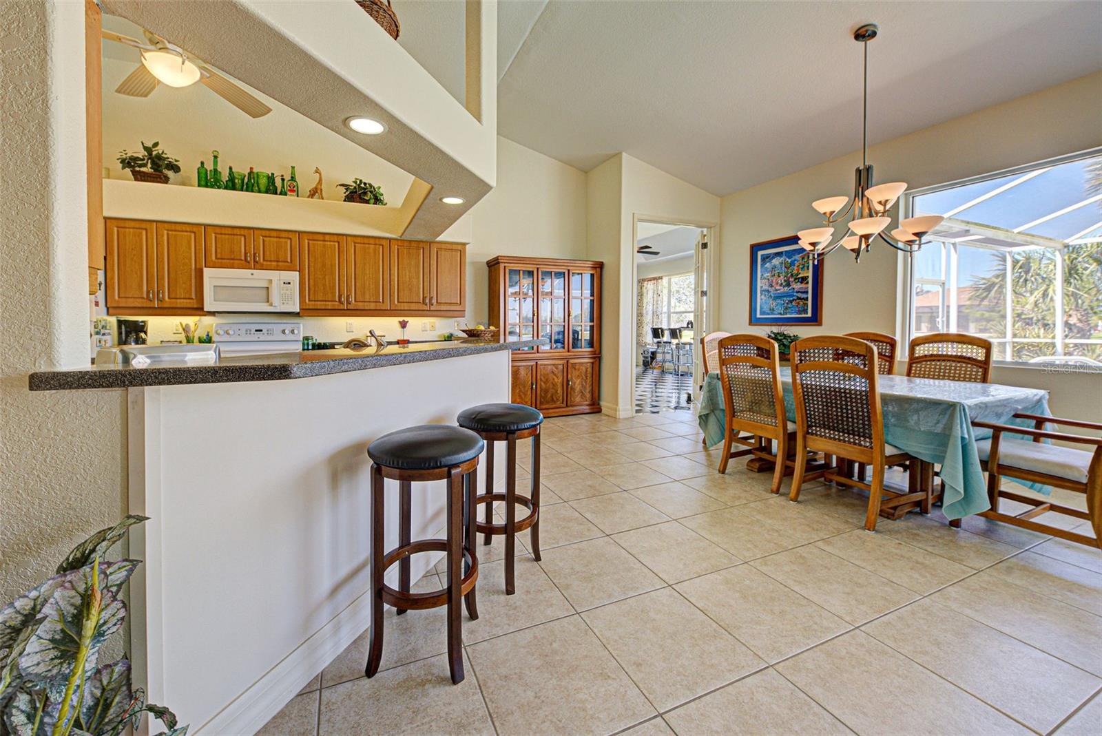 Image 23 of 55 For 1078 Boundary Boulevard