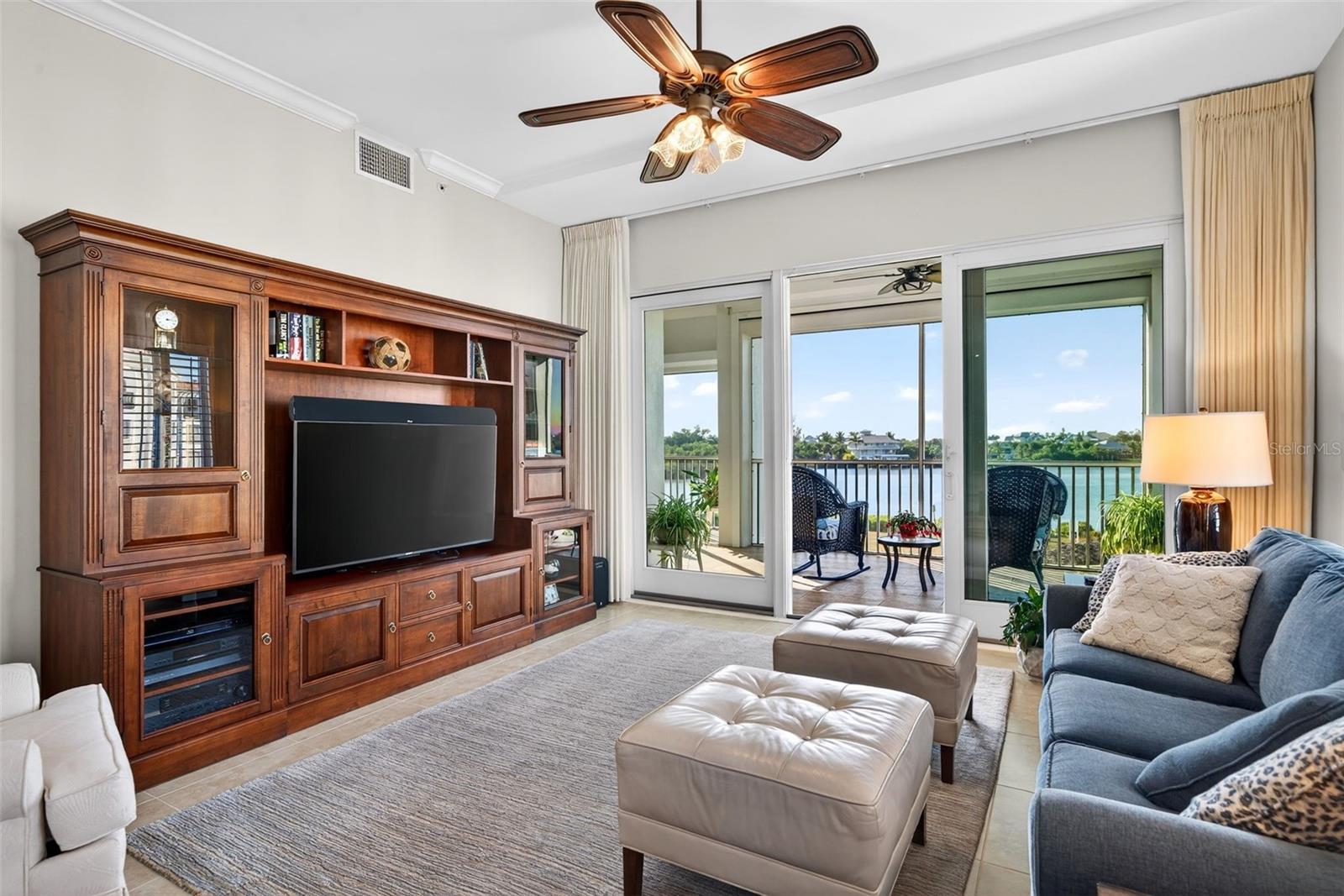 Image 17 of 67 For 11140 Hacienda Del Mar Boulevard E 306