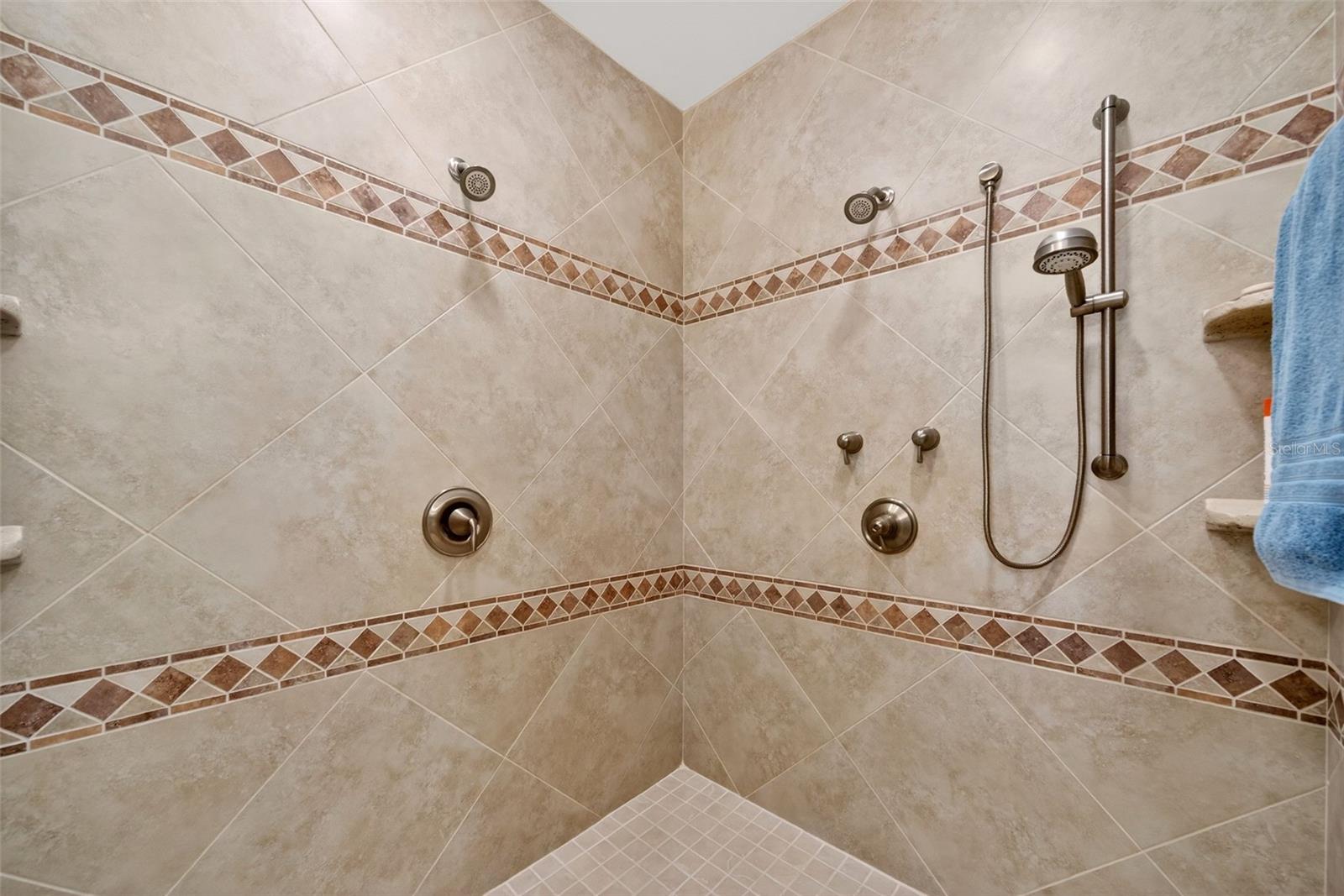 Image 40 of 67 For 11140 Hacienda Del Mar Boulevard E 306