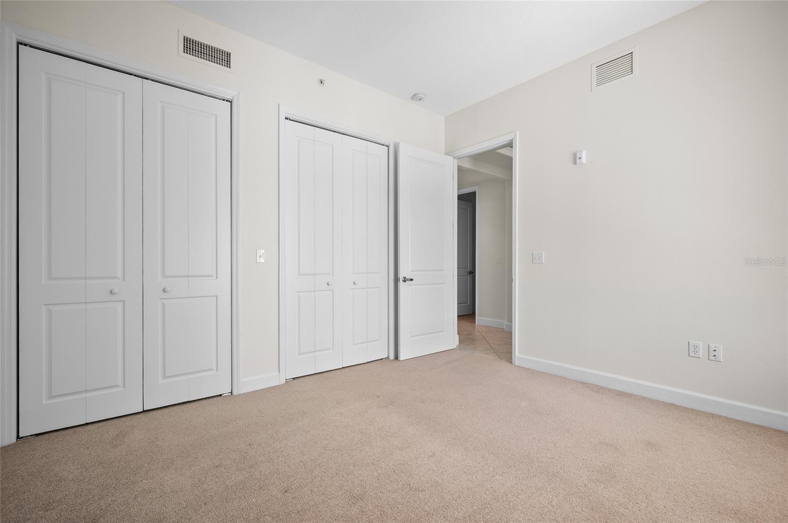 Image 15 of 33 For 1375 Beach Road 211