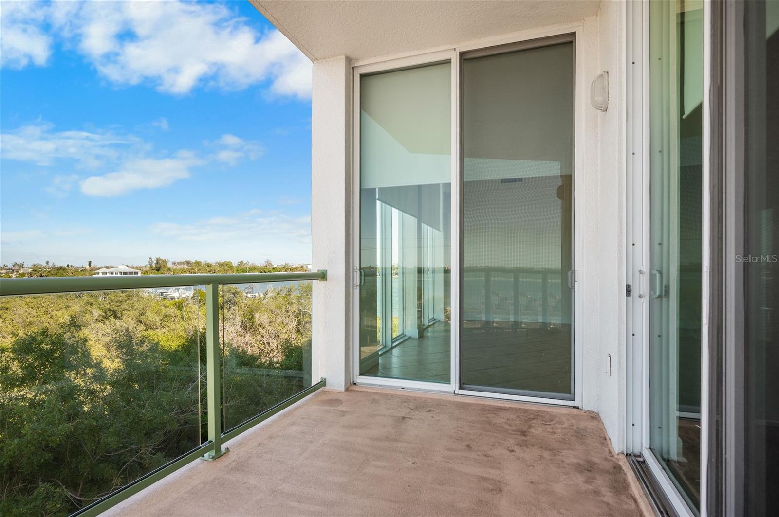 Image 6 of 33 For 1375 Beach Road 211