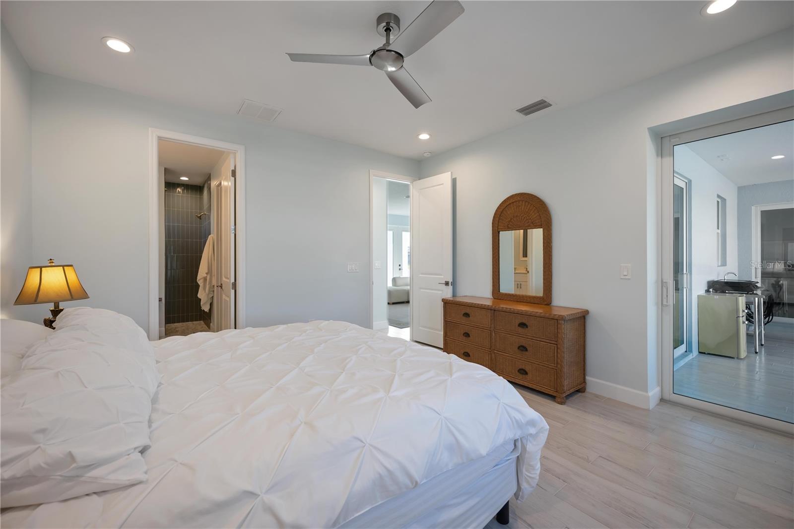 Image 22 of 58 For 8186 Arlewood Circle