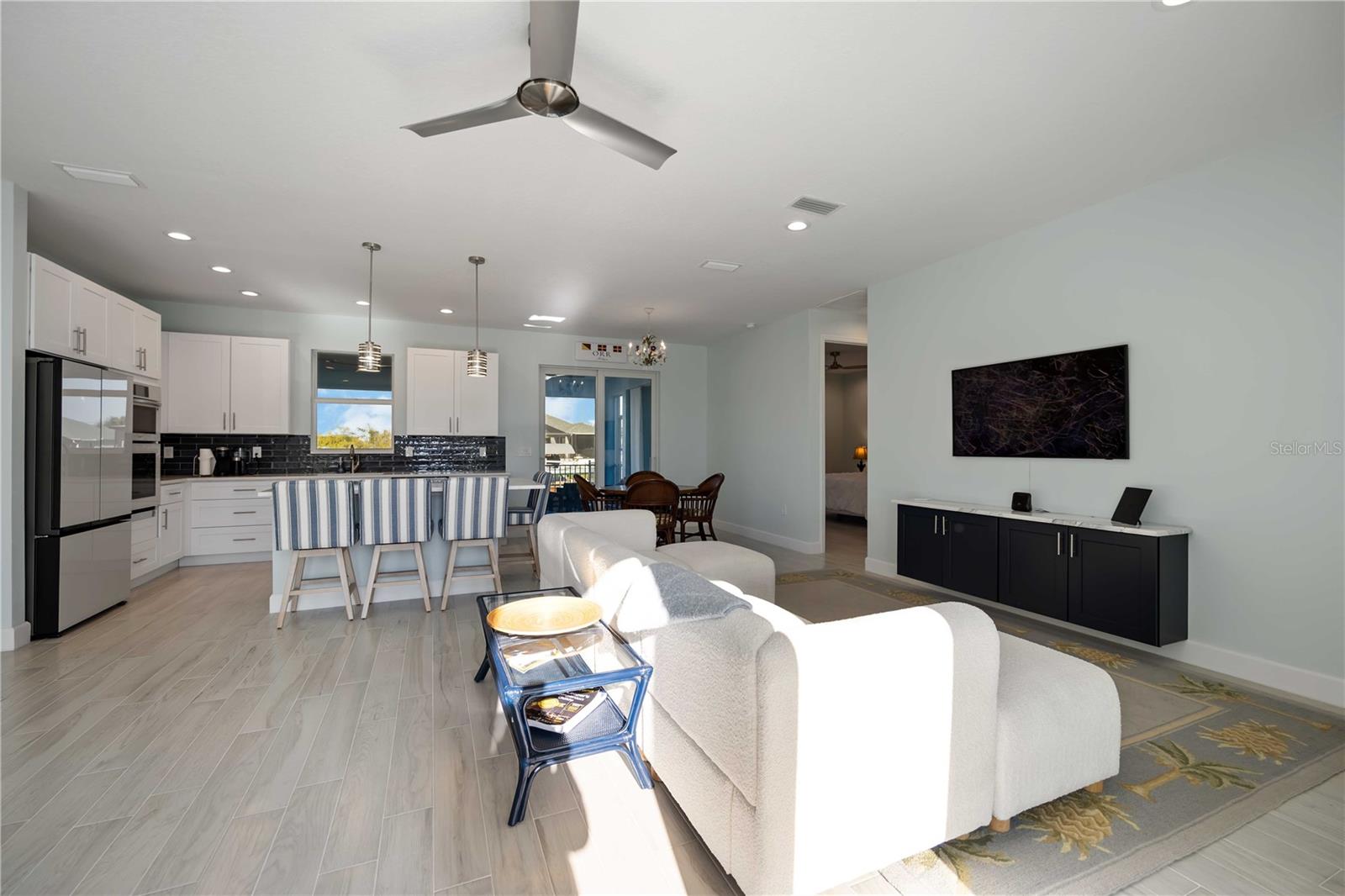 Image 8 of 58 For 8186 Arlewood Circle