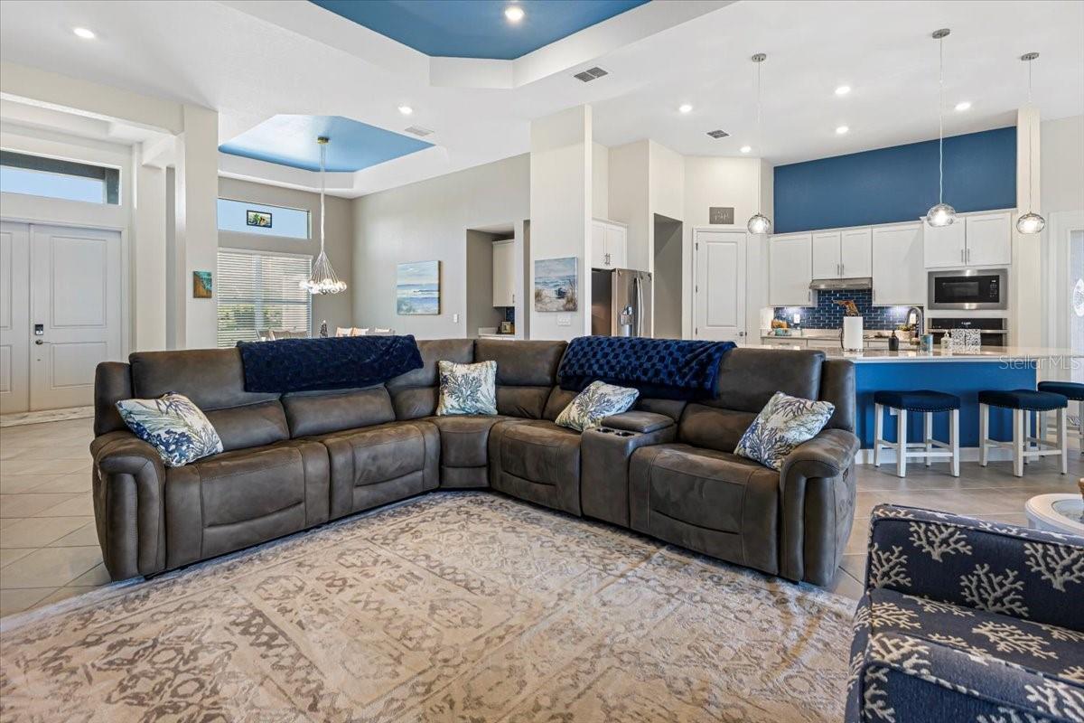 Image 17 of 60 For 8568 Shore Lake Drive