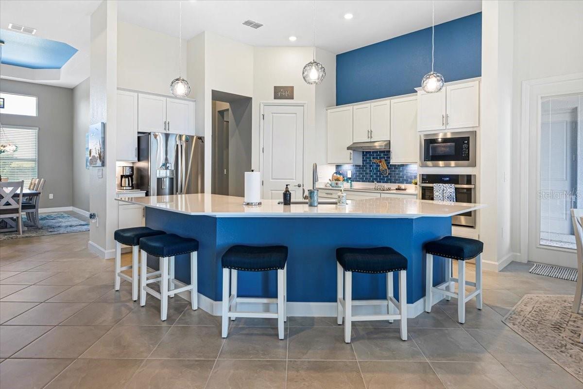 Image 18 of 60 For 8568 Shore Lake Drive