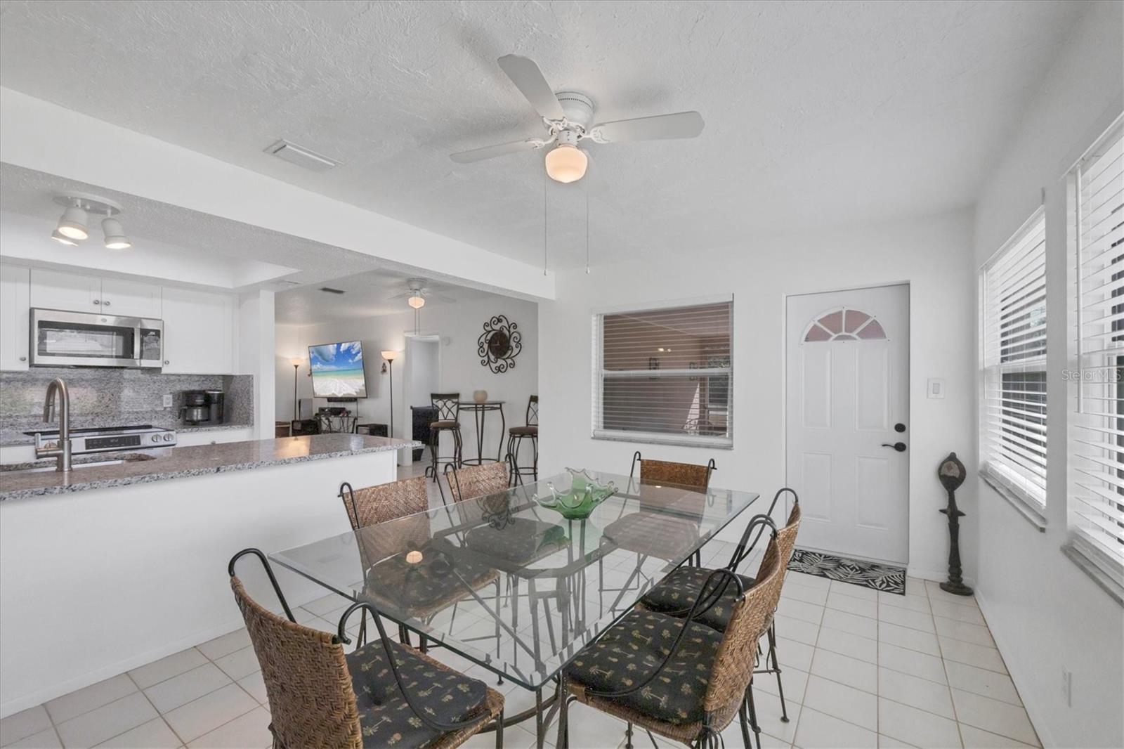 Image 12 of 32 For 4078 Pelican Shores Circle