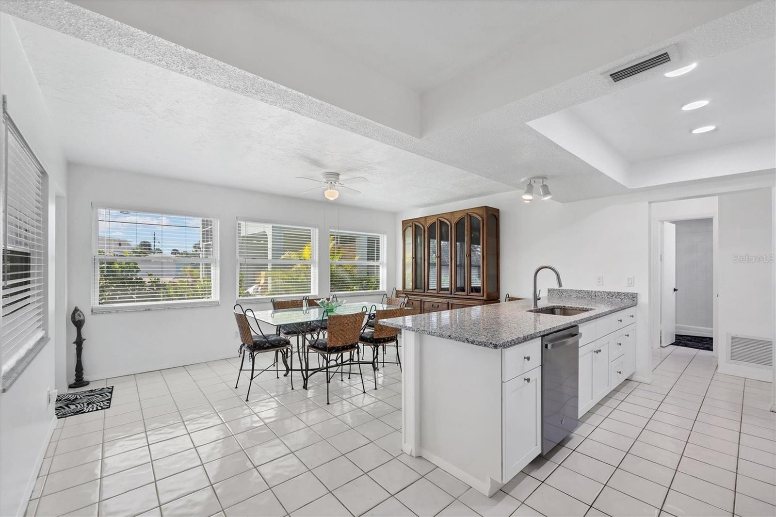 Image 14 of 32 For 4078 Pelican Shores Circle