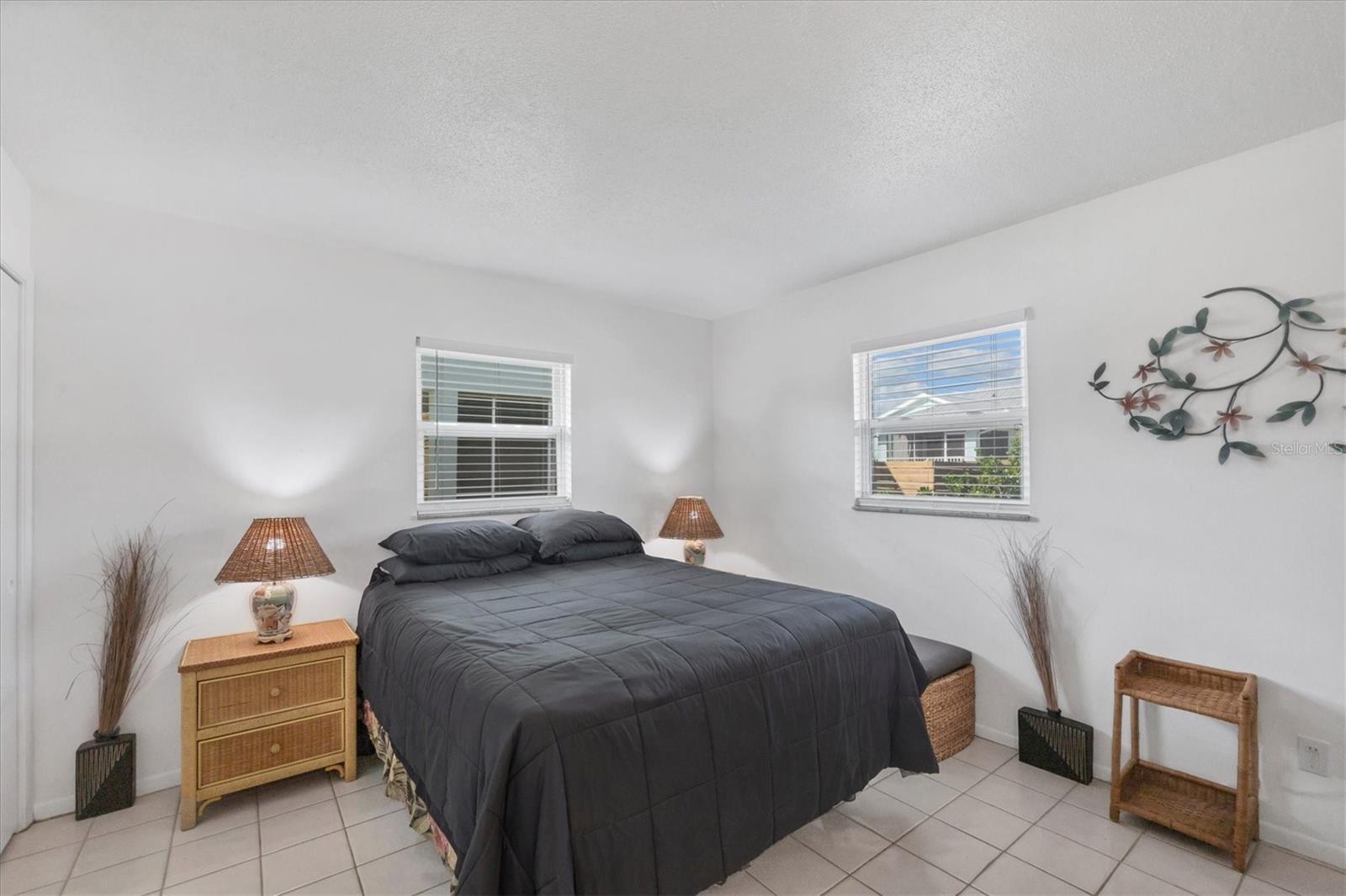 Image 25 of 32 For 4078 Pelican Shores Circle