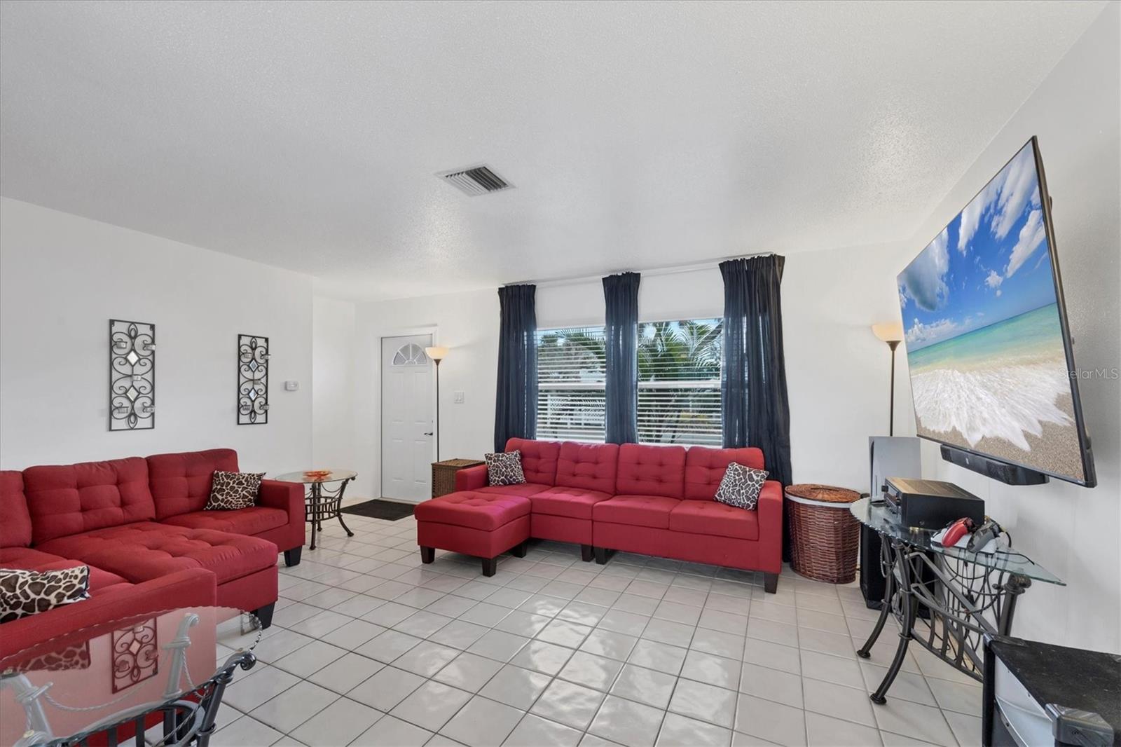 Image 7 of 32 For 4078 Pelican Shores Circle