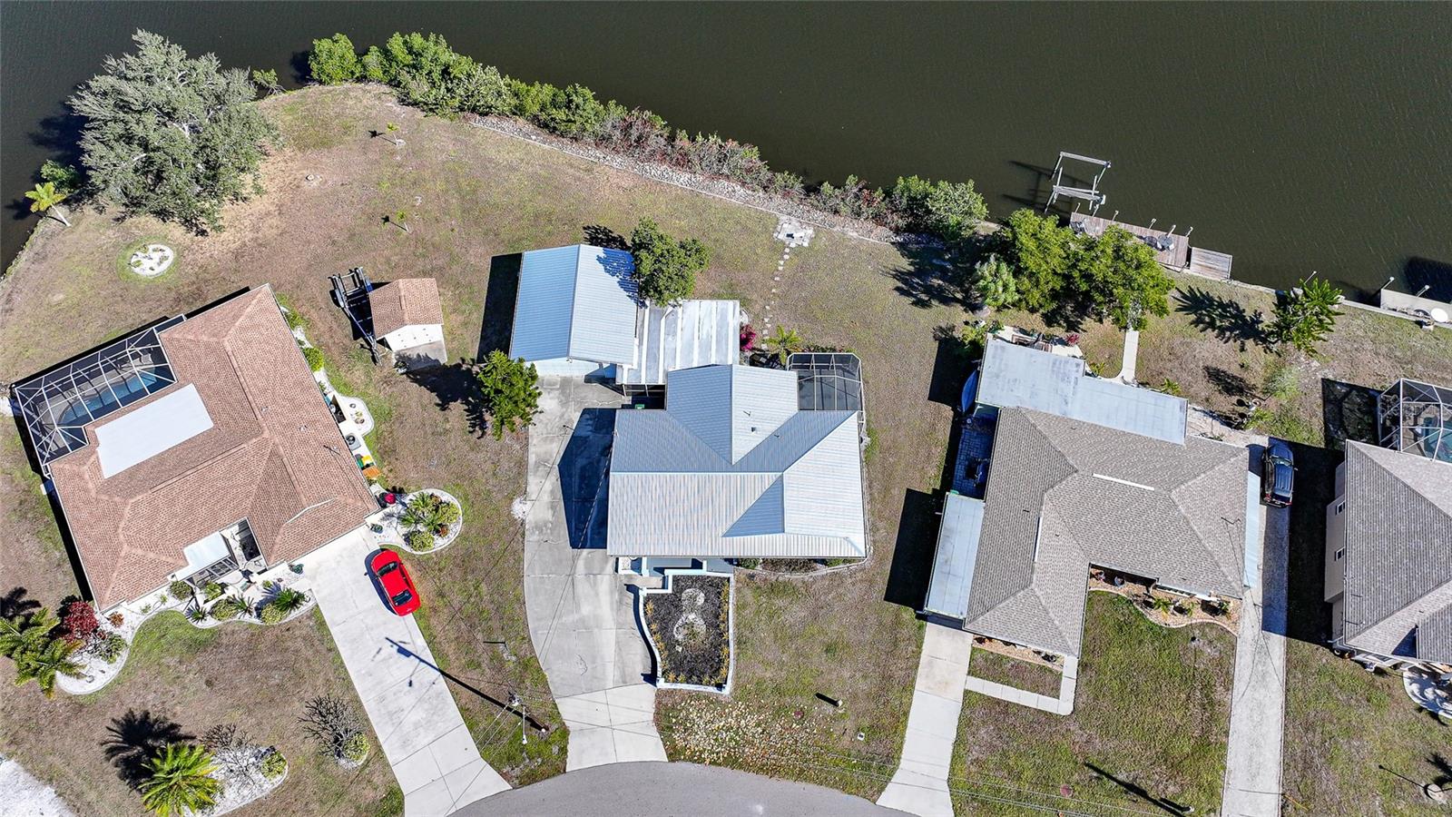 Image 2 of 51 For 165 Francis Drive Ne