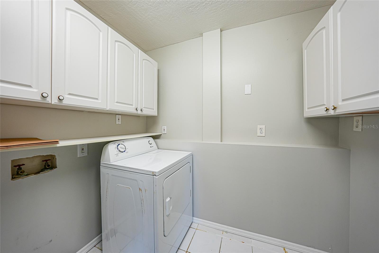 Image 23 of 51 For 165 Francis Drive Ne