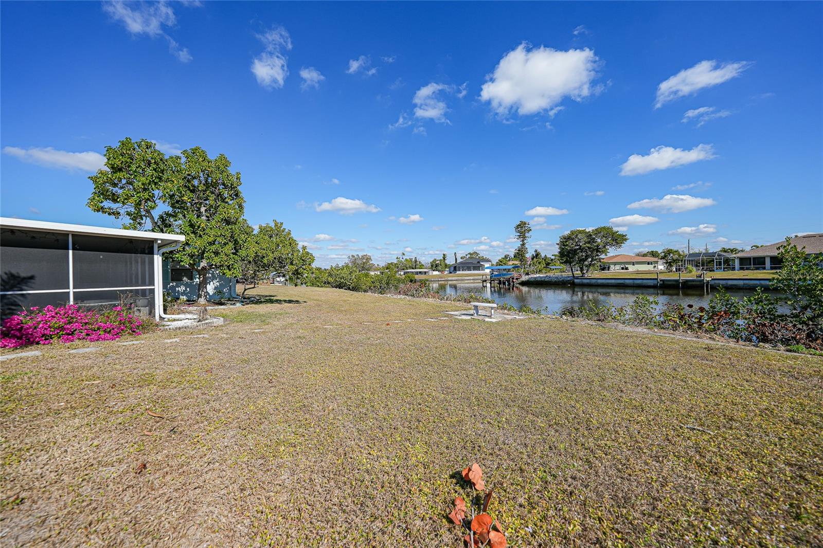 Image 44 of 51 For 165 Francis Drive Ne