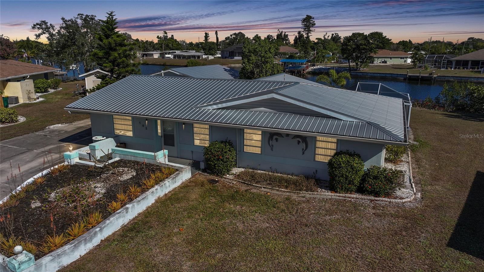 Image 47 of 51 For 165 Francis Drive Ne