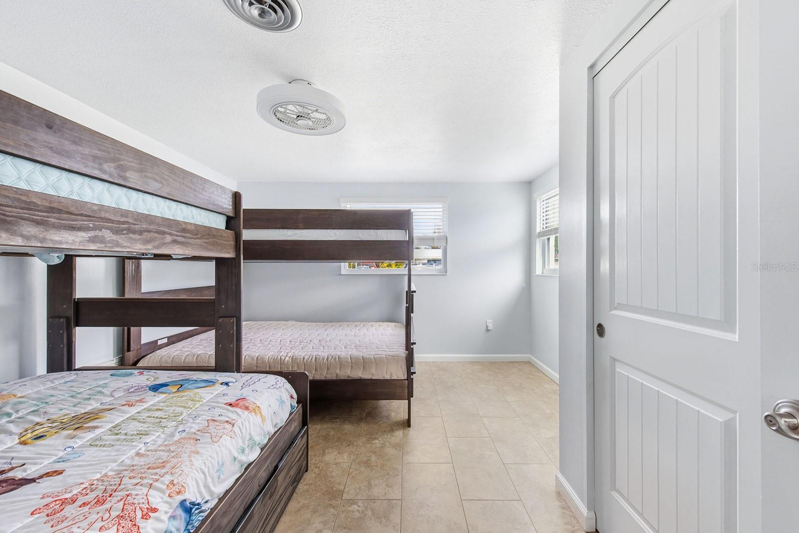 Image 16 of 44 For 857 3rd Street