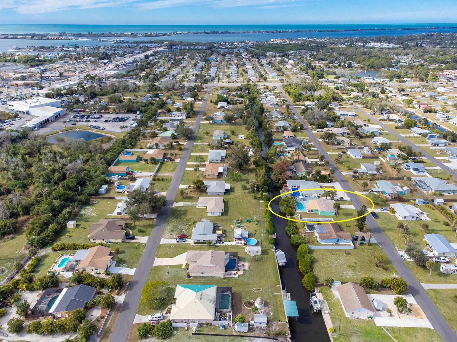 Image 2 of 44 For 857 3rd Street