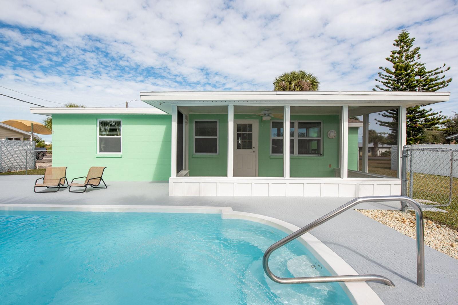 Image 32 of 44 For 857 3rd Street