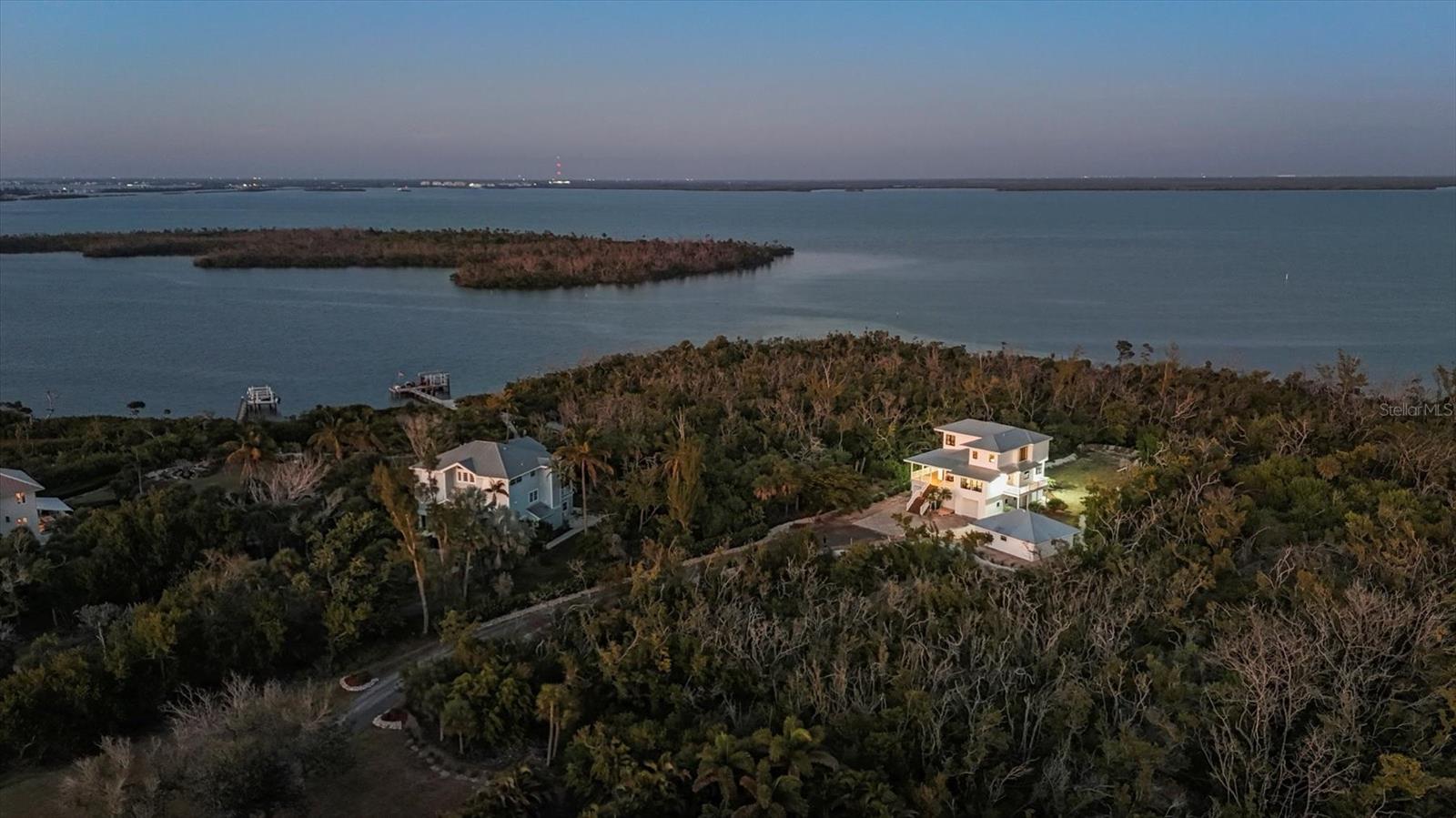 Listing photo id 9 for 5010 Grouper Hole Court