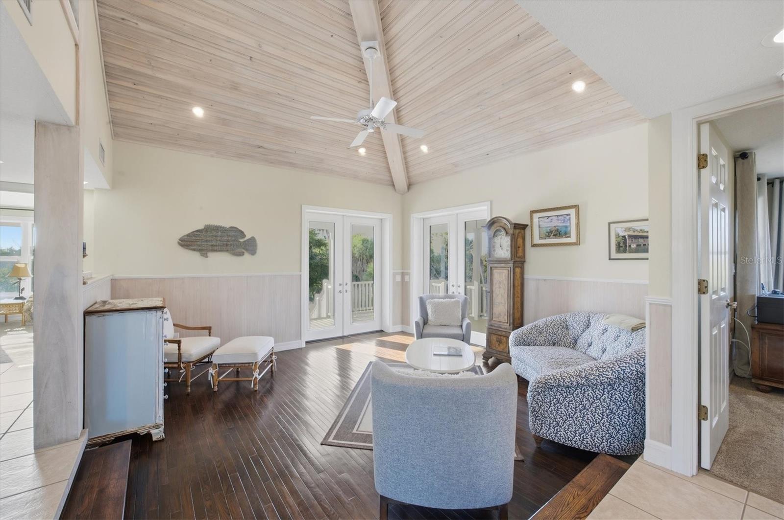 Listing photo id 32 for 5010 Grouper Hole Court