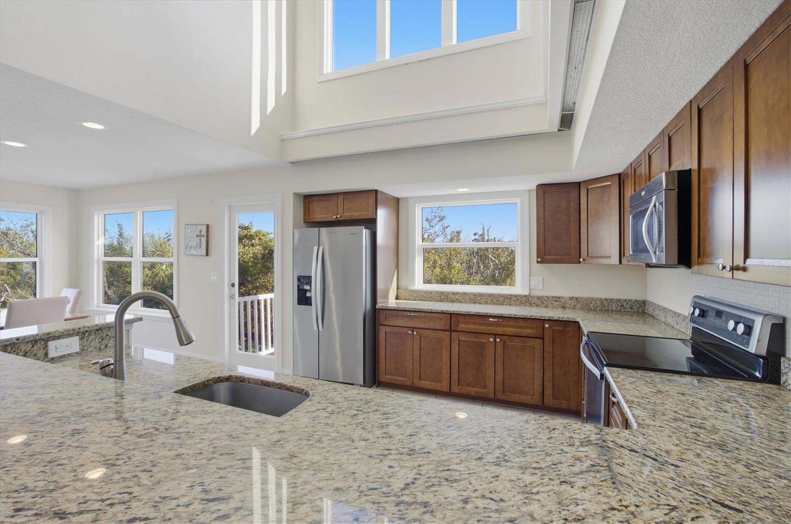 Listing photo id 34 for 5010 Grouper Hole Court