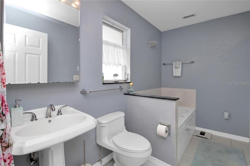 Image 10 of 13 For 174 Gulfview Road