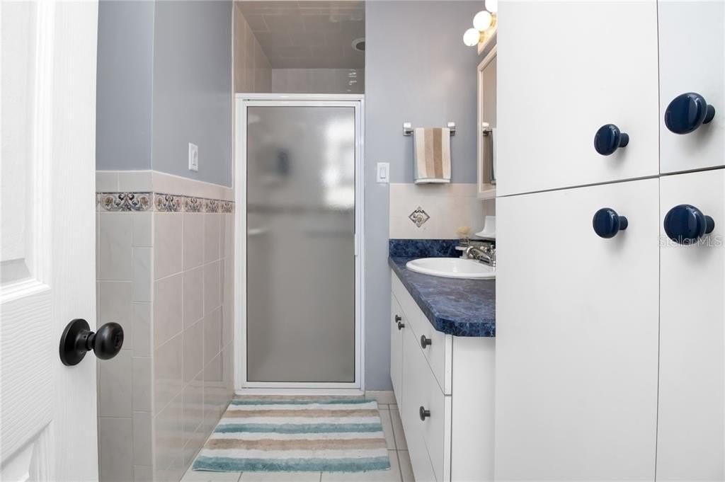 Image 11 of 13 For 174 Gulfview Road