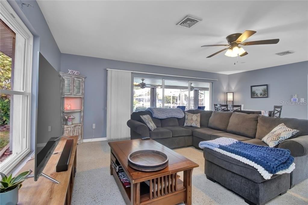 Image 5 of 13 For 174 Gulfview Road