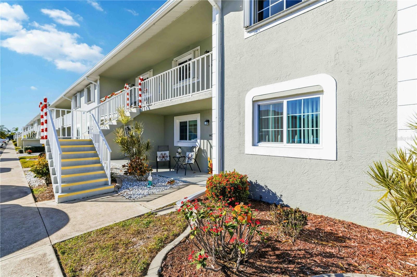 Image 3 of 40 For 3310 Loveland Boulevard 1408