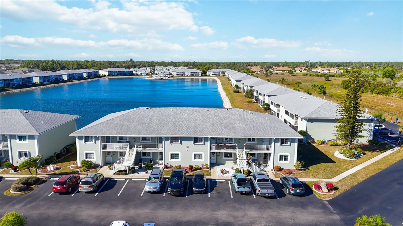 Image 37 of 40 For 3310 Loveland Boulevard 1408