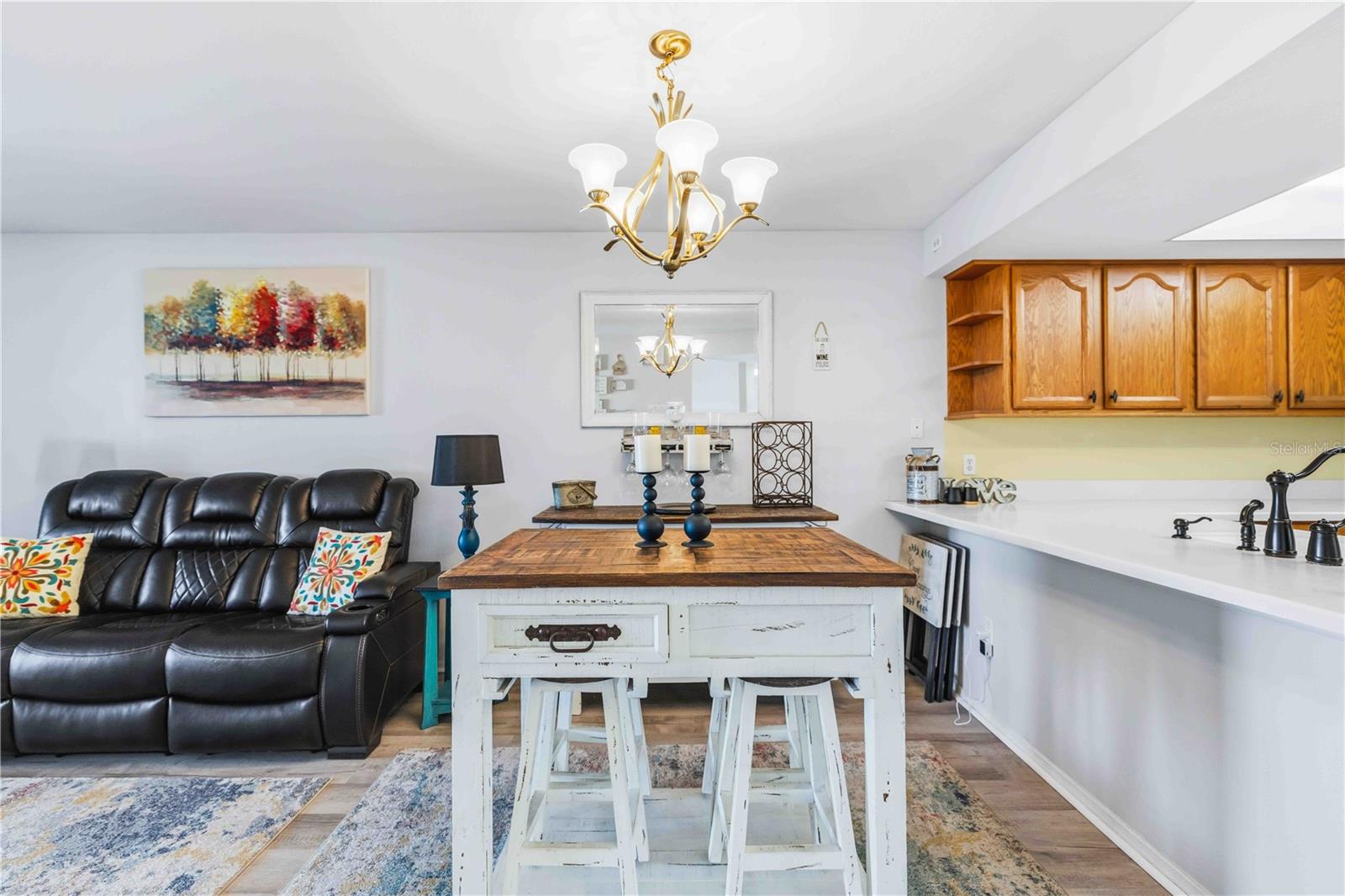 Image 8 of 40 For 3310 Loveland Boulevard 1408