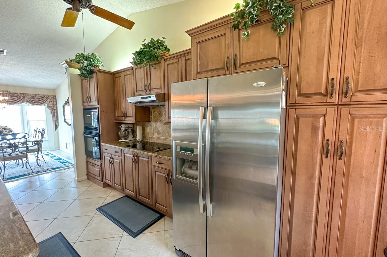 Image 11 of 30 For 331 Oakwood Circle