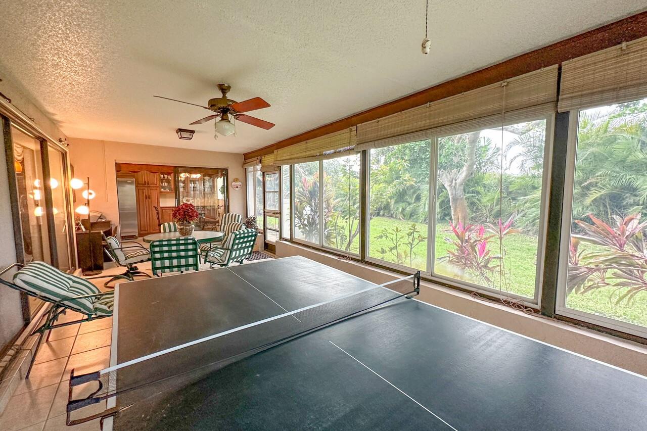 Image 19 of 30 For 331 Oakwood Circle