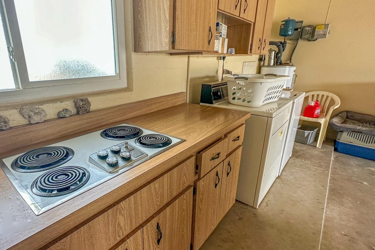 Image 22 of 30 For 331 Oakwood Circle