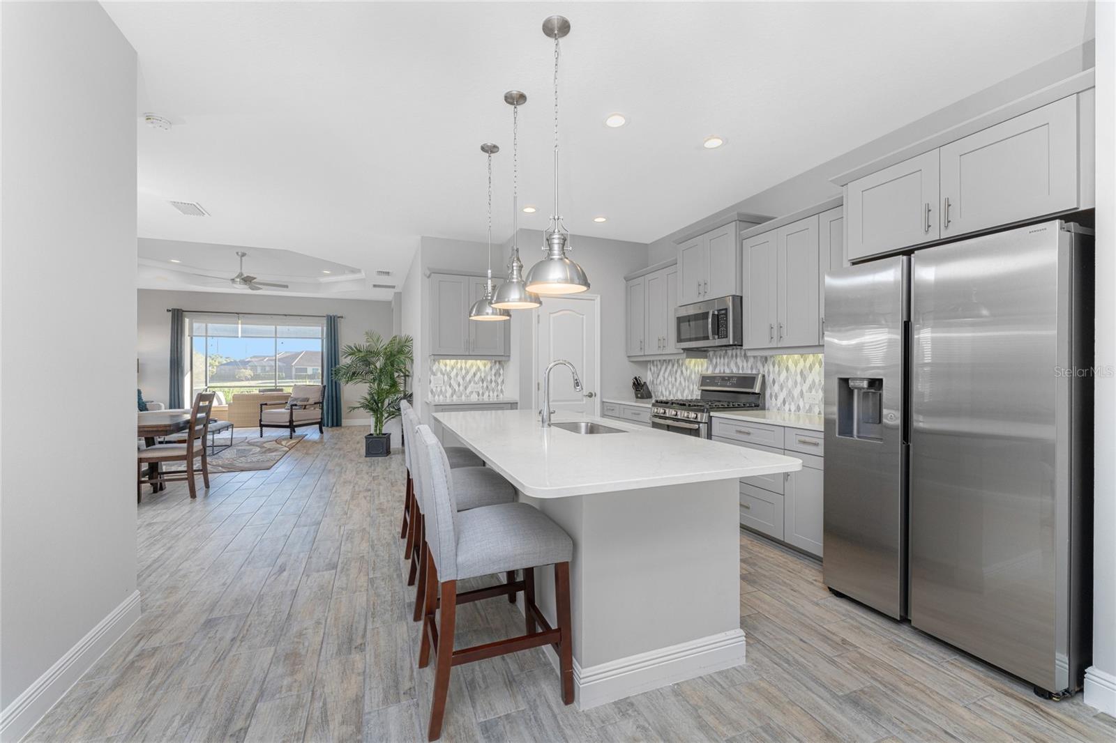 Image 16 of 83 For 11221 Mc Dermott Court