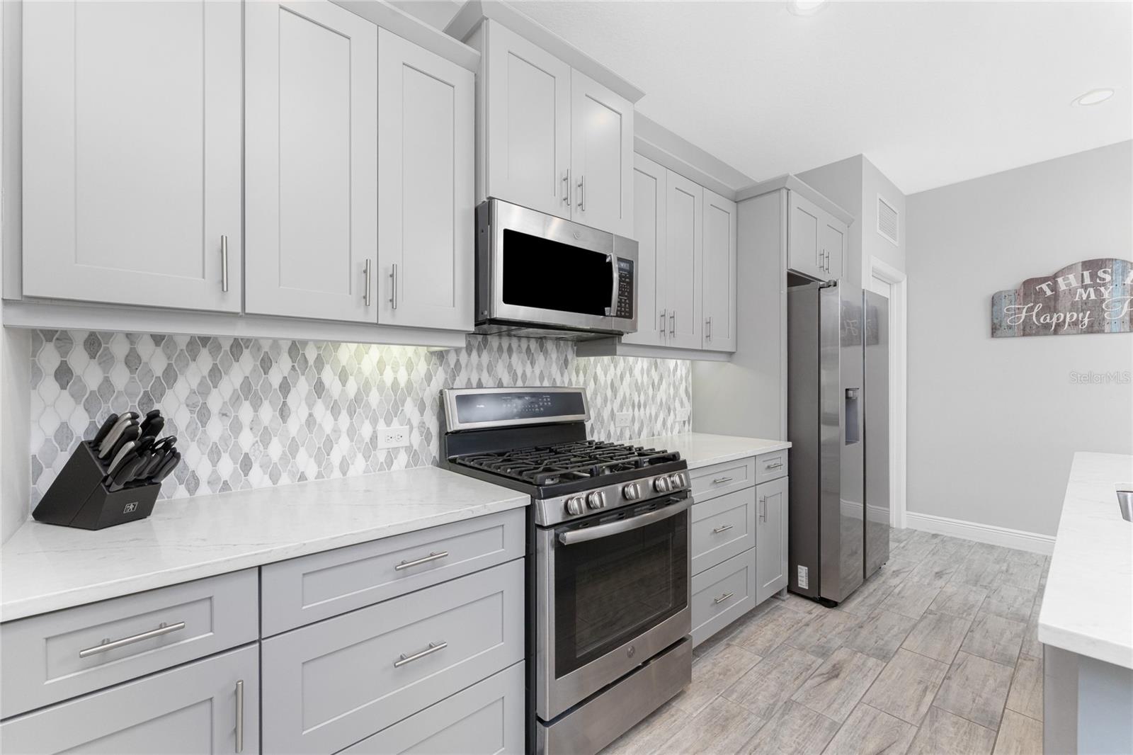 Image 17 of 83 For 11221 Mc Dermott Court