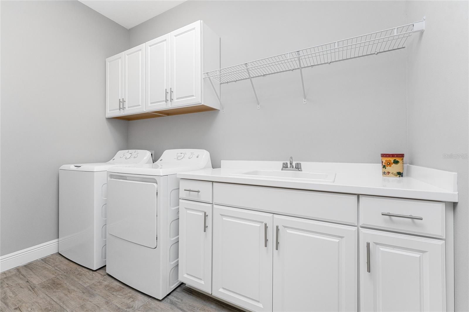 Image 38 of 83 For 11221 Mc Dermott Court