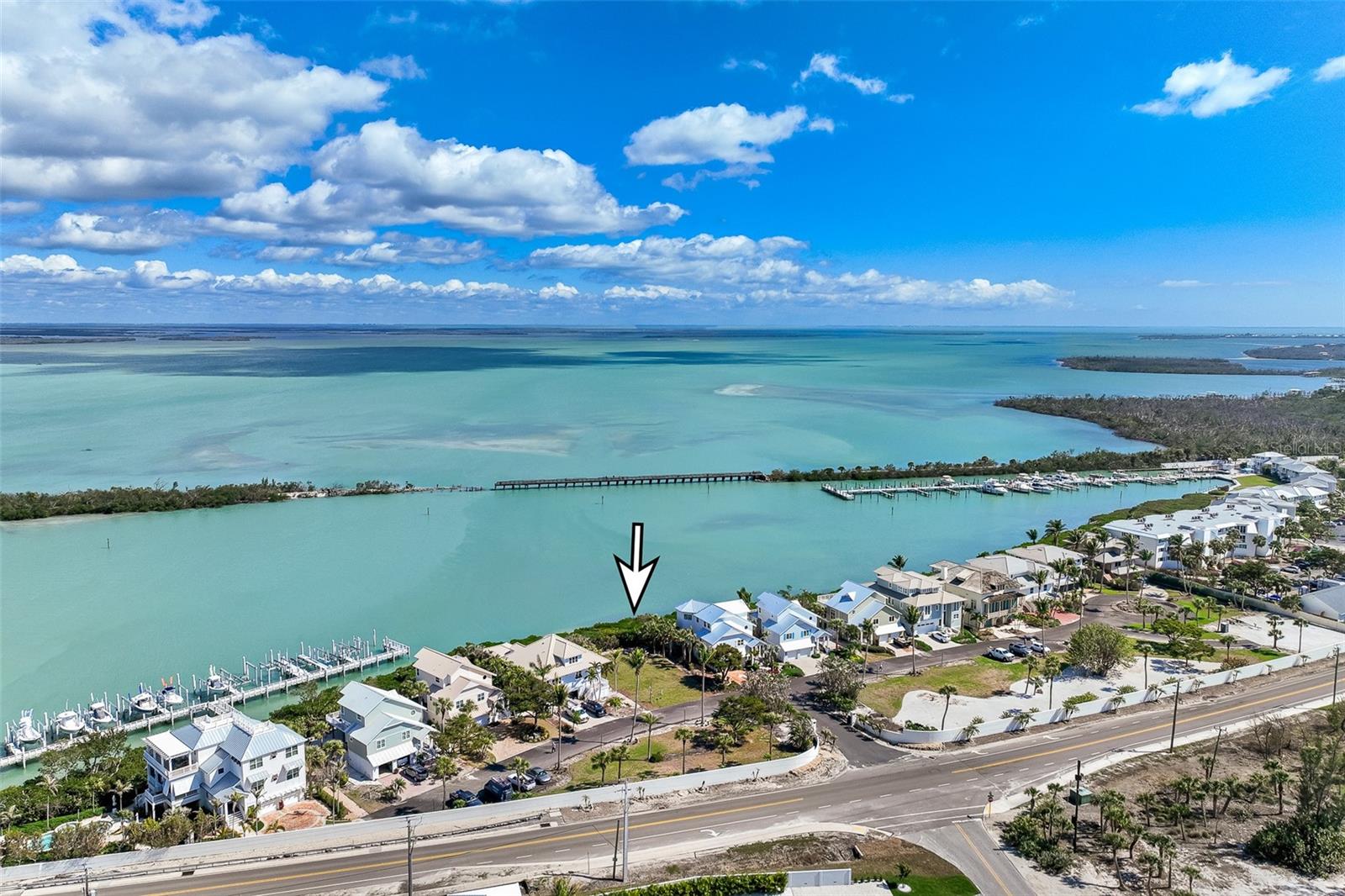 Image 9 of 18 For 16728 Grande Quay Drive