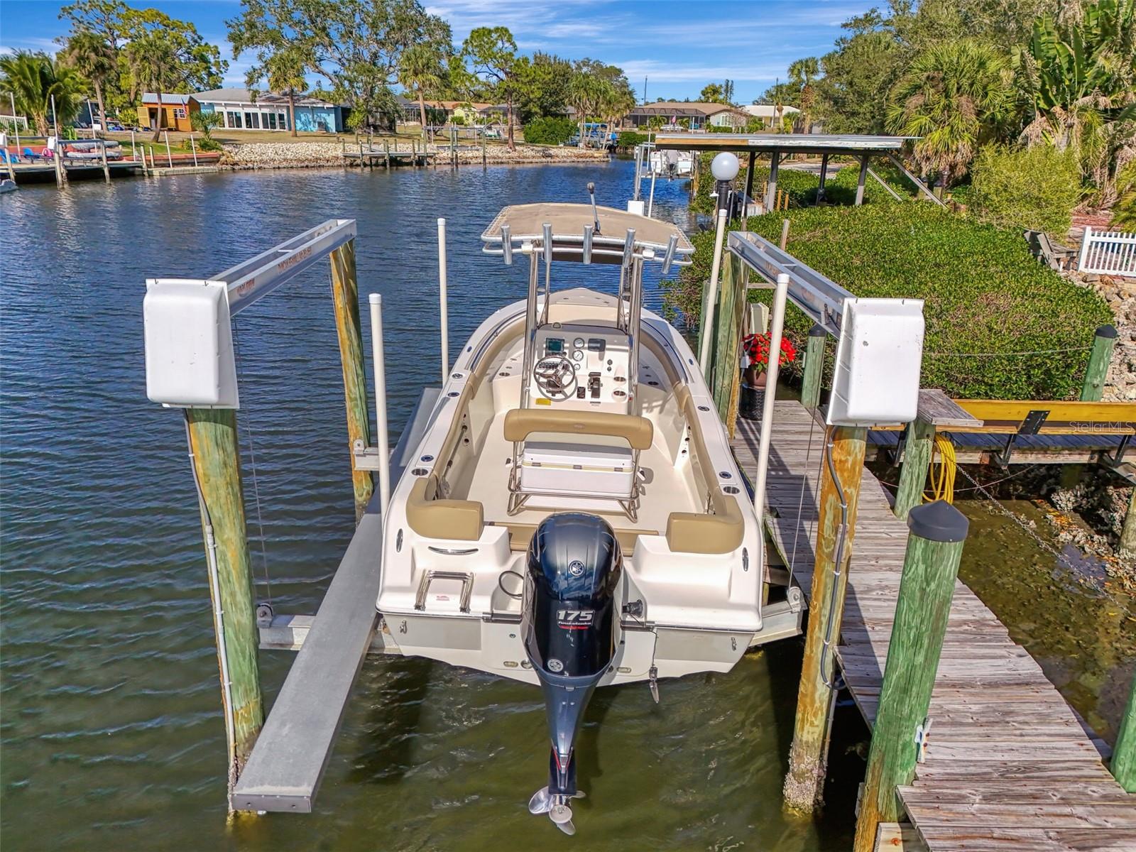Image 11 of 100 For 1951 San Remo Point Drive